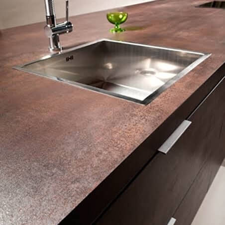 "Neolith Iron Corten ile Şıklık ve Dayanıklılığın Buluşması: Modern Yaşam Alanlarına Eşsiz Bir Dokunuş"