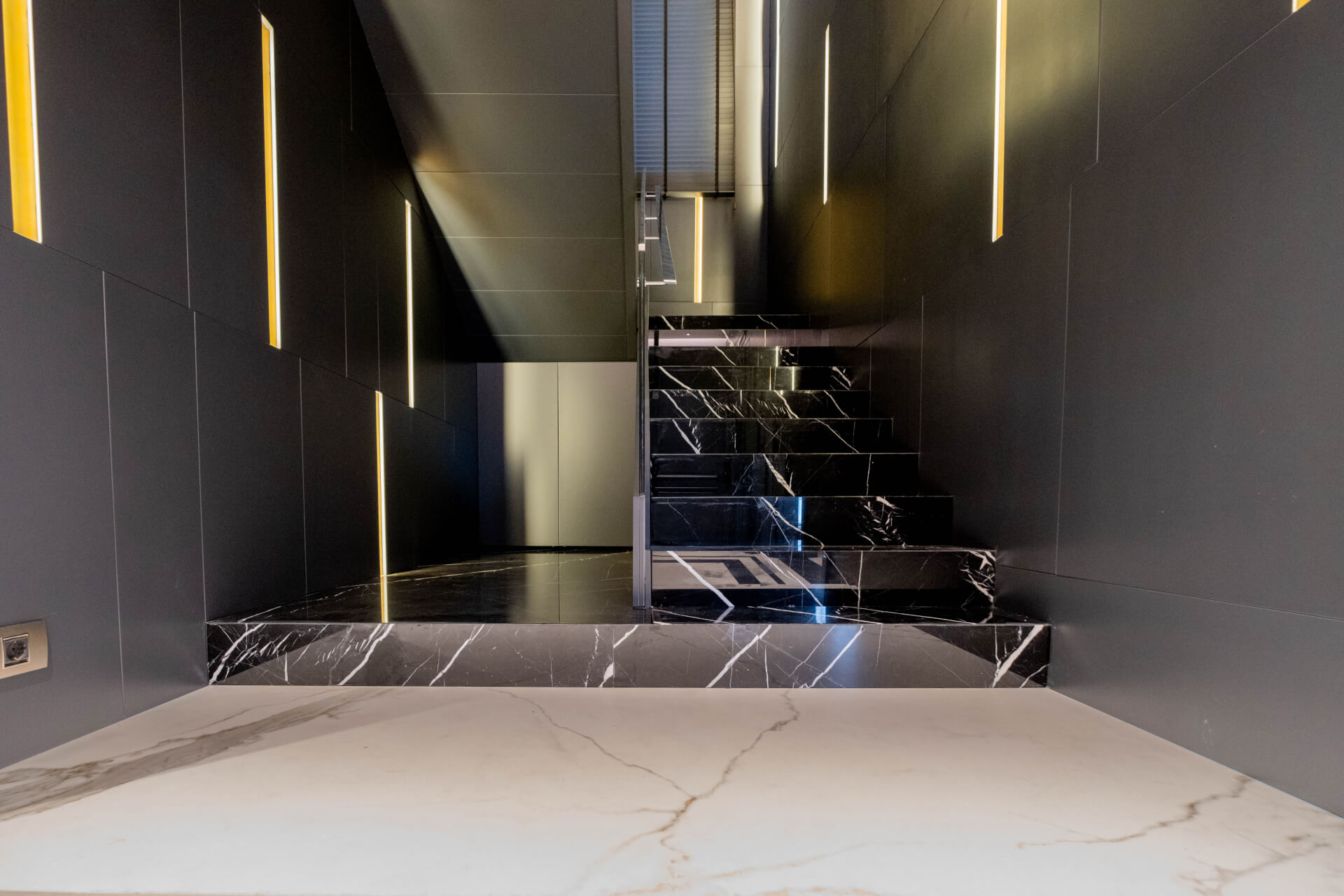 Aesthetic Transitional Spaces