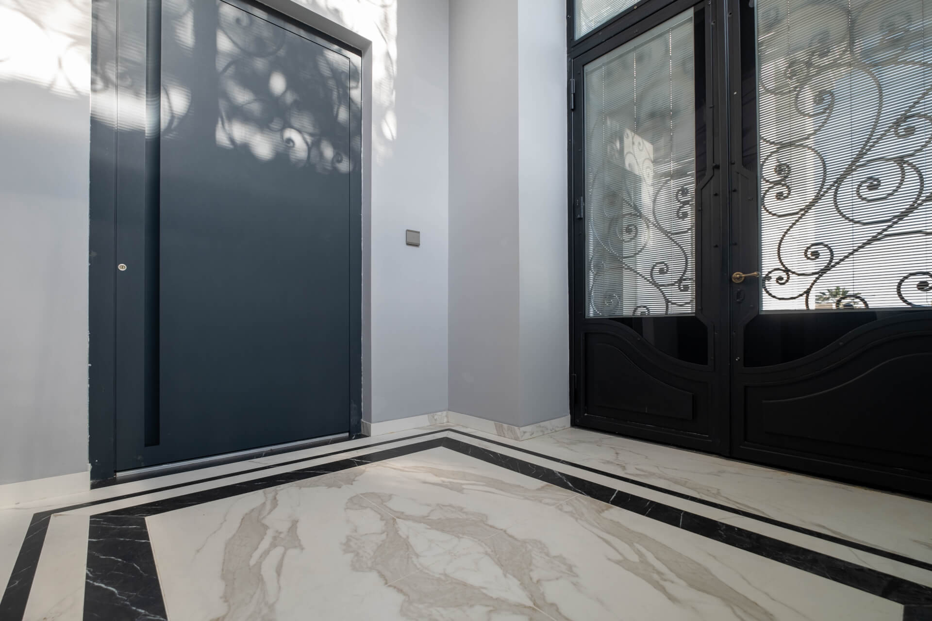 Black Frames, White Trim